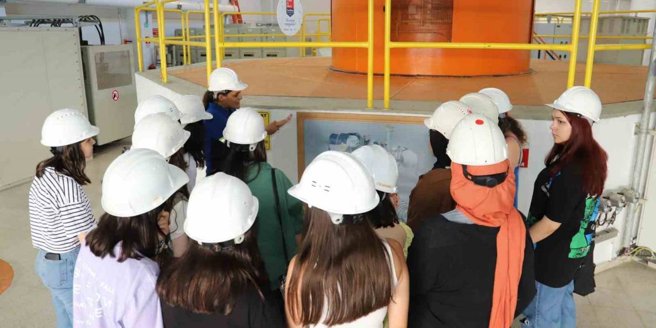 Öğrenciler Enerji Üretimini Yakından İnceledi