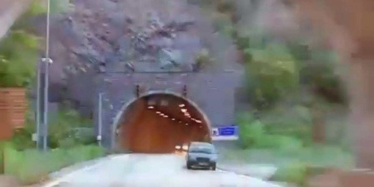 Tünellerde Şerit Değiştirerek Trafiği Tehlikeye Atan Sürücüye Bin 387 Lira Ceza