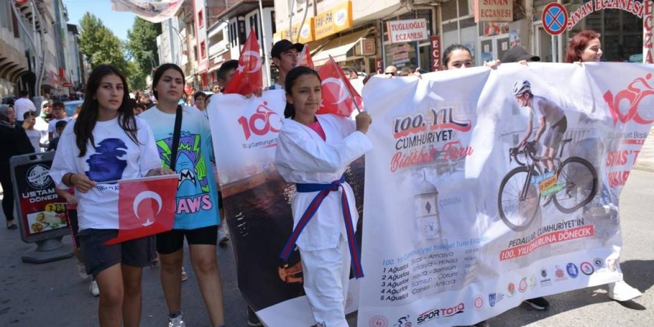 100. Yıl Cumhuriyet Bisiklet Turu Zile’den Geçti