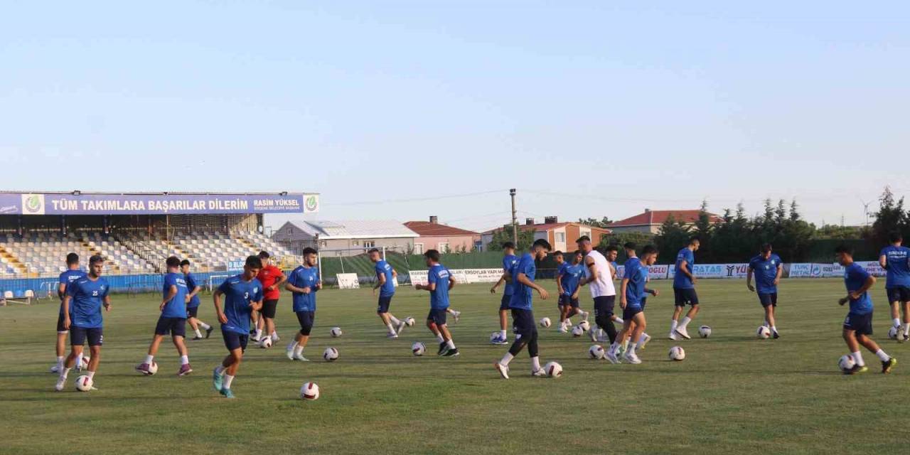 Ergene Velimeşespor Sahaya İndi