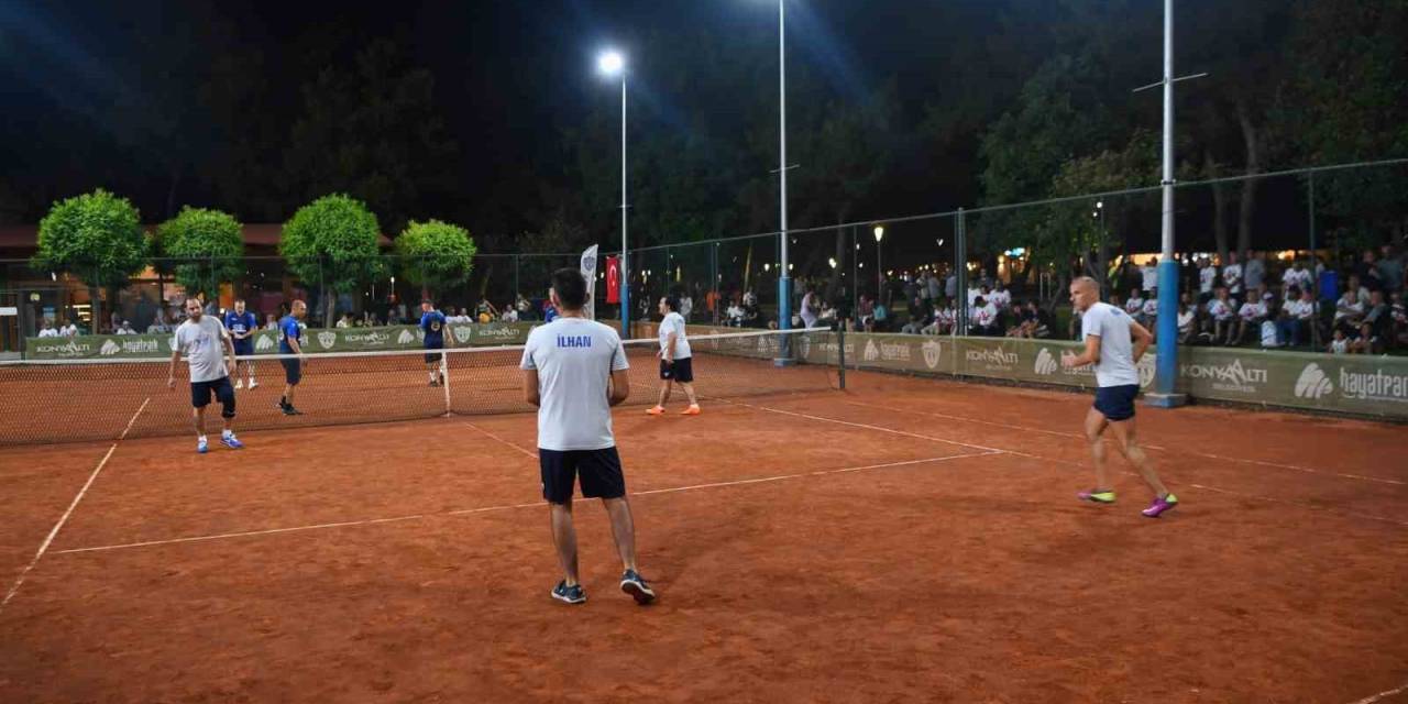 “yaşayan Efsane” İçin Turnuva