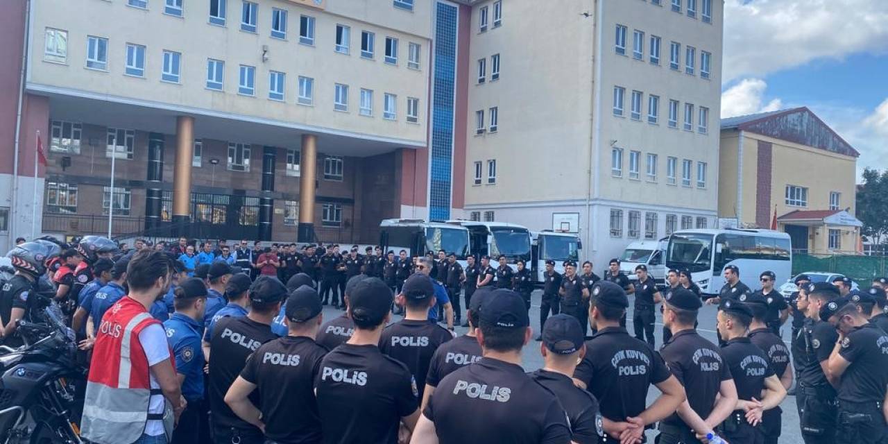 Şişli’de 7 Düzensiz Göçmen İle 2 Aranan Şahıs Yakalandı