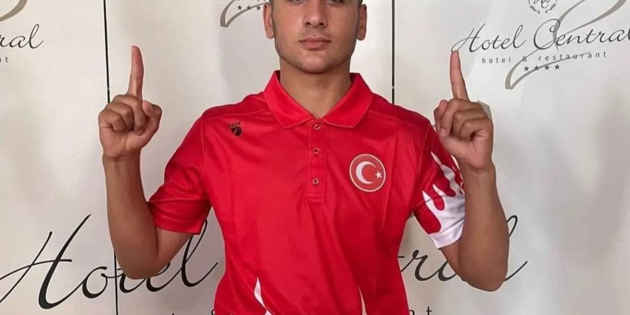 Bayburtlu Milli Boksör Salman Avrupa Şampiyonu Oldu