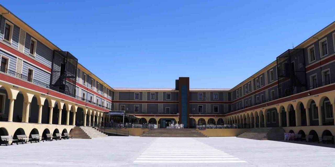 Uygulama Oteli Hedefine Ulaşıyor