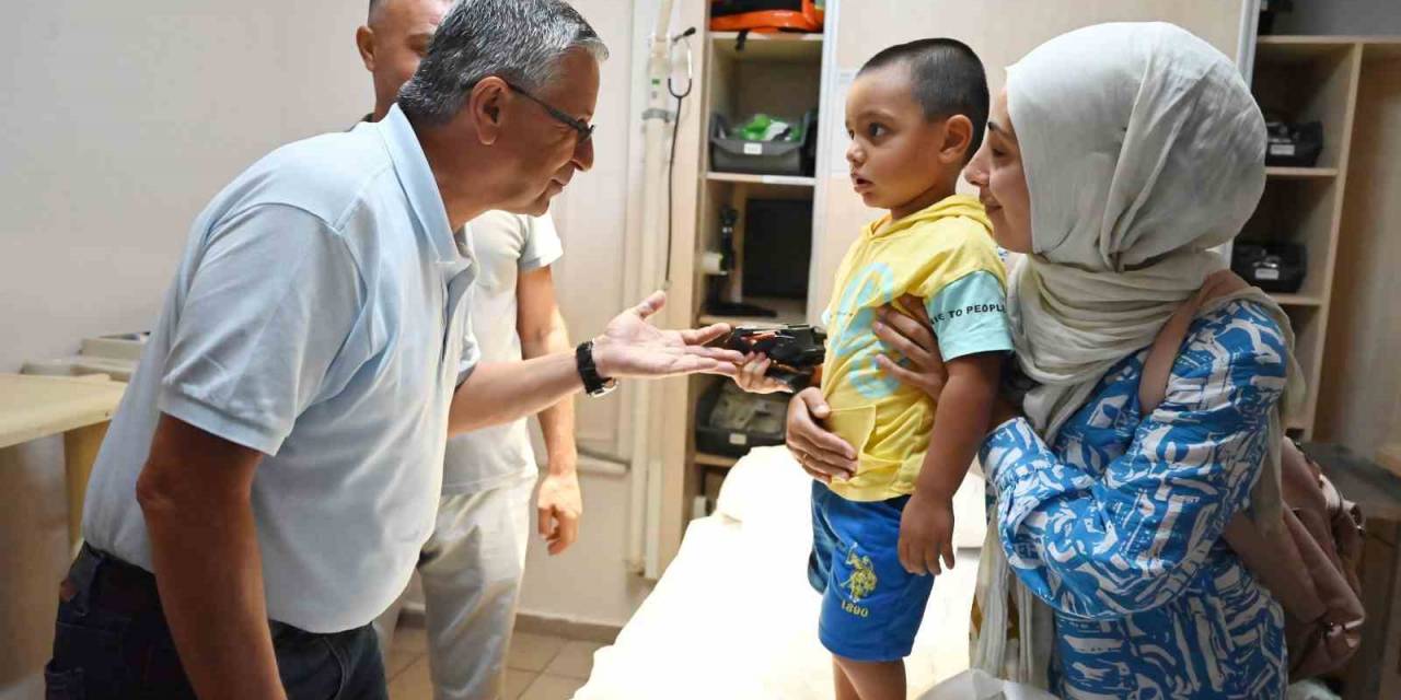 Kemer Belediyesi 60 Çocuğu Ücretsiz Sünnet Ettirdi