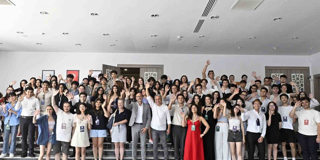 Başkan Uysal: “gençler Değiştirebilir”