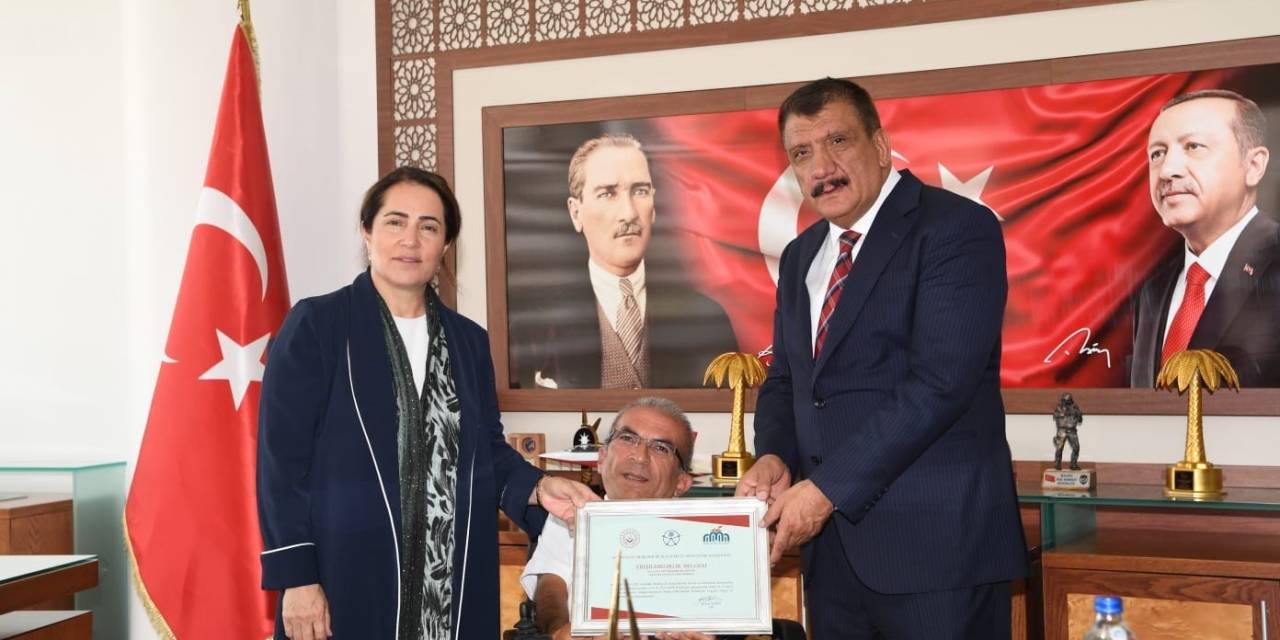 Gürkan, Bakan Yardımcısı Madak’ı Makamında Ağırladı