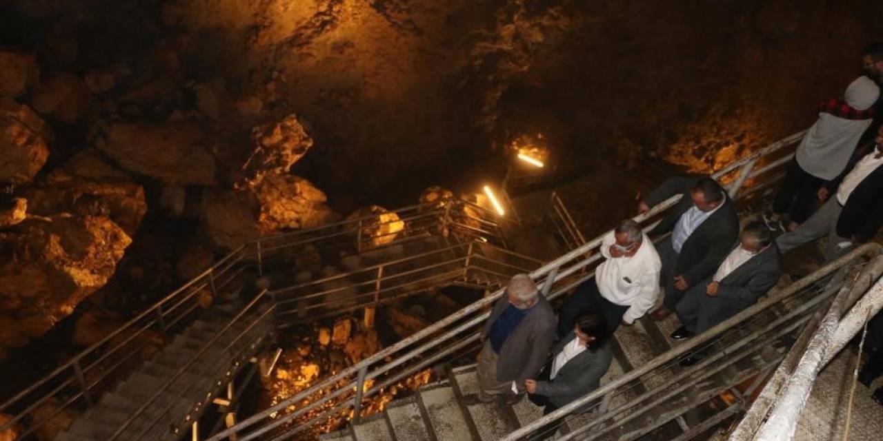 Ziyaretçi Akınına Uğruyor