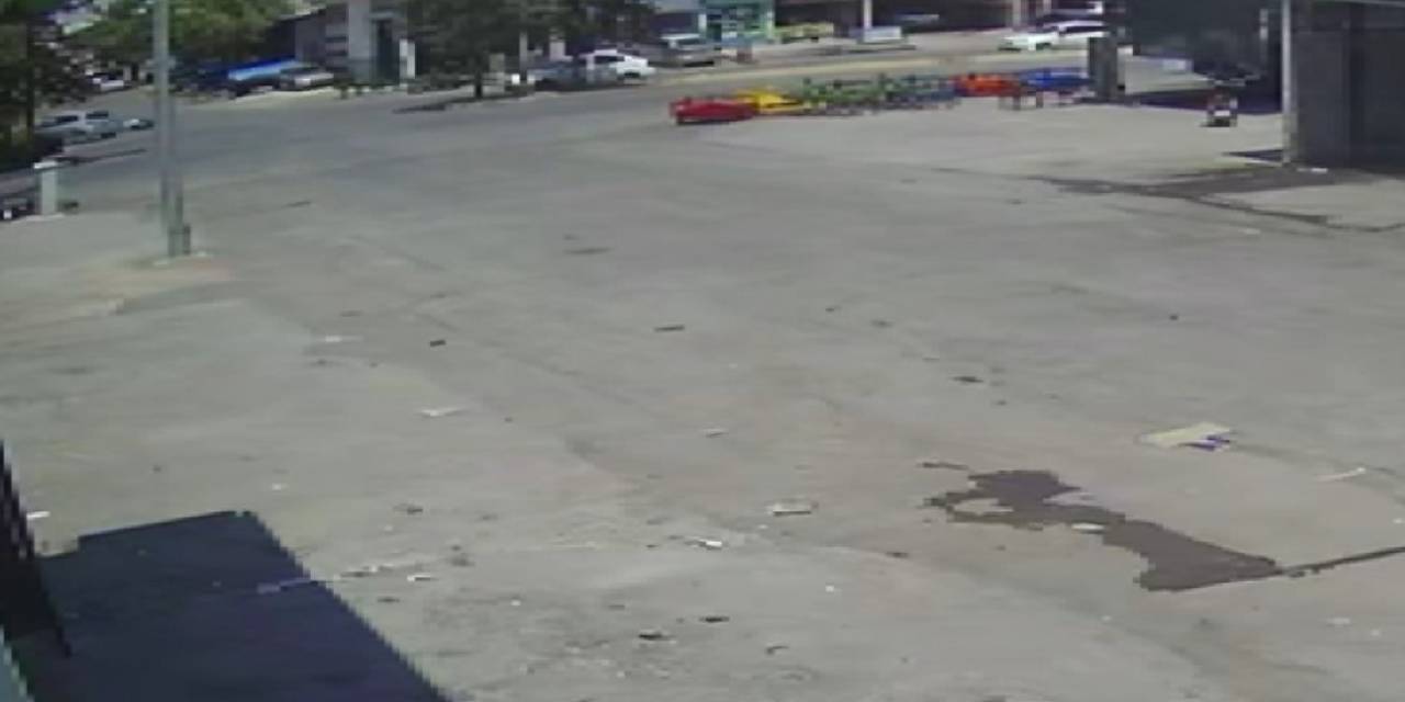 Otomobilin Çarptığı Motosikletli Hayatını Kaybetti