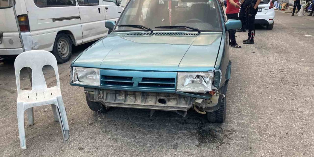 Eşini Başkasıyla Görünce Şoföre Saldırdı, 3 Aracın Kaza Yapmasına Neden Oldu