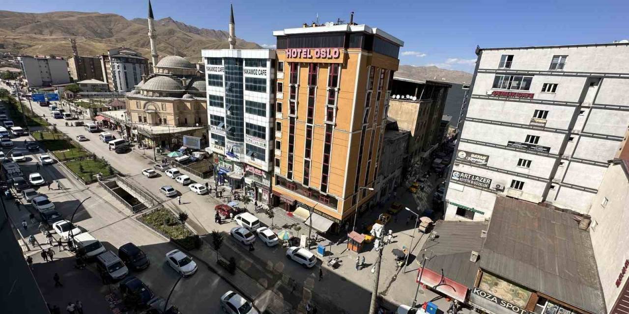 Yüksekova’da Vatandaşlar Artan Kiralardan Şikayetçi