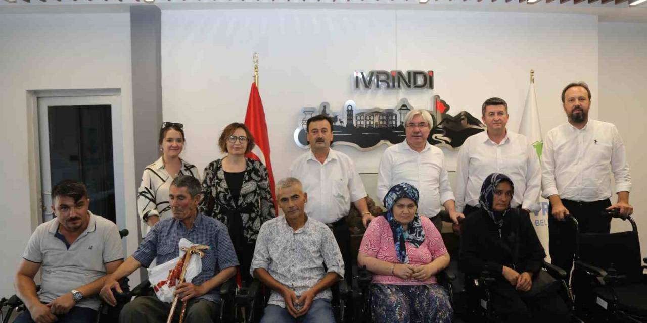 Engelli Dostu İvrindi Belediyesinden Tekerlekli Sandalye