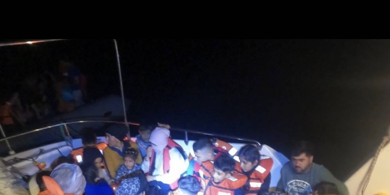Ayvacık Açıklarında 57 Kaçak Göçmen Yakalandı