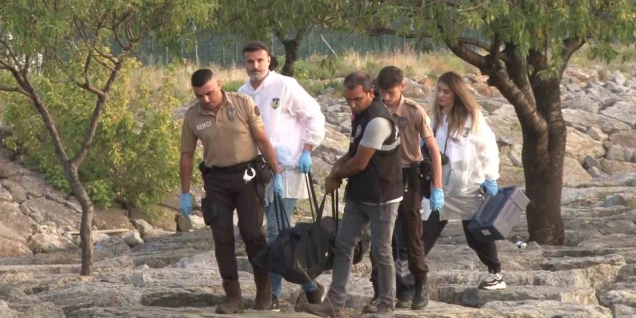 Pendik’te Yabancı Uyruklu Genç Girdiği Denizde Boğularak Hayatını Kaybetti