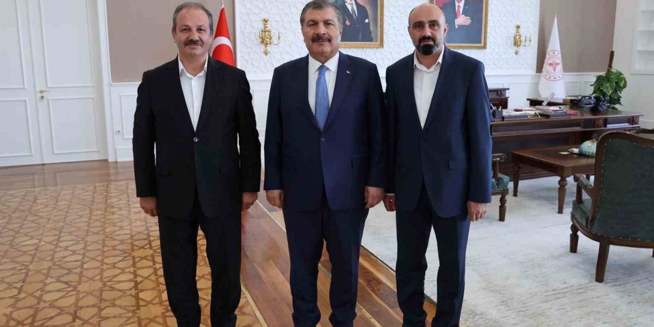 Sağlıkçılardan, Bakan Koca’ya Toplu Sözleşme Süreciyle İlgili Bilgi