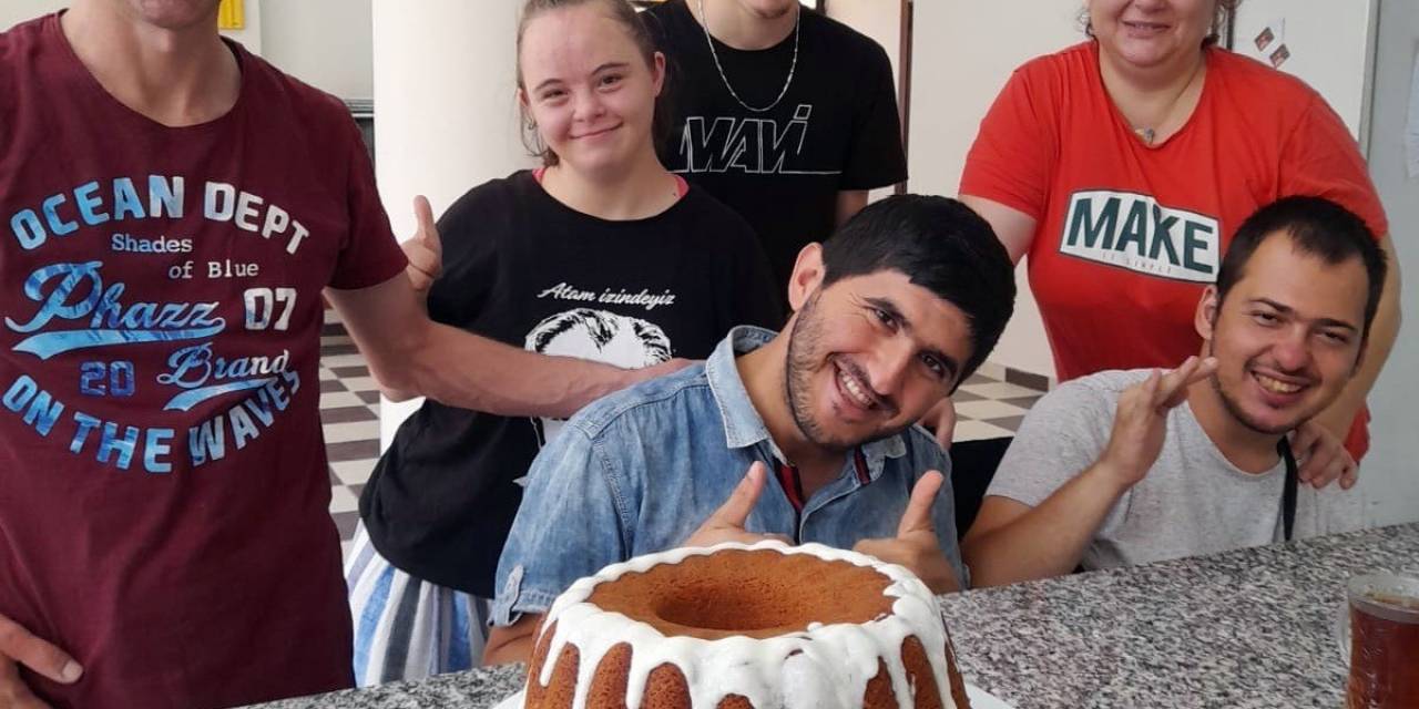 Özel Bireyler Hem Üretiyor Hem Kazanıyor