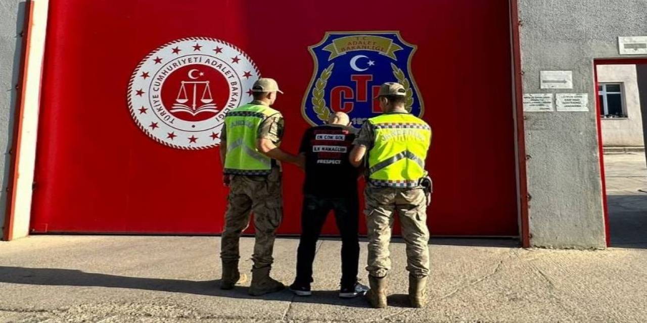 Hatay’da 25 Yıl Hapis Cezasıyla Aranan Şahıs Yakalanıp Tutuklandı
