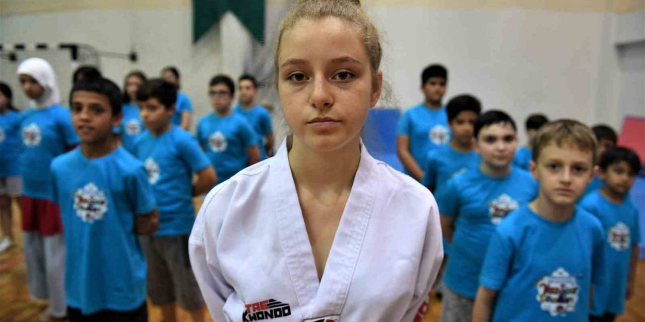 Minik Judo Ve Taekwondocular Sertifikalarını Aldı