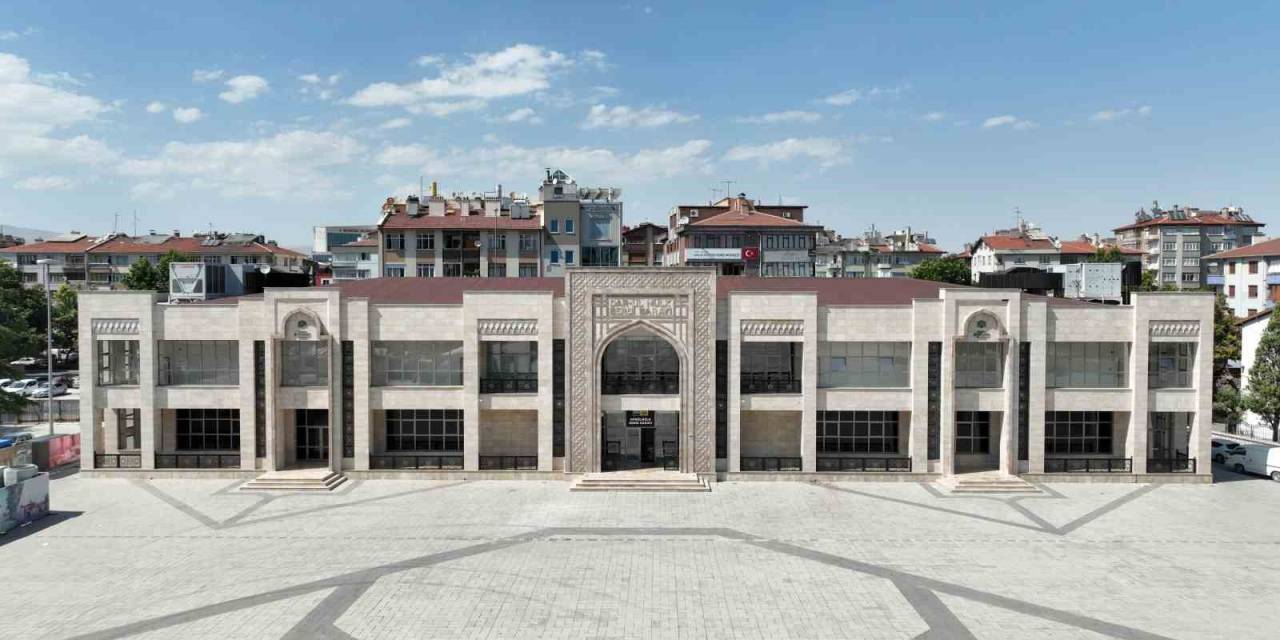 Başkan Altay: “darü’l-mülk Sergi Sarayı Konya’nın Tarihi Kimliğine Değer Katacak”