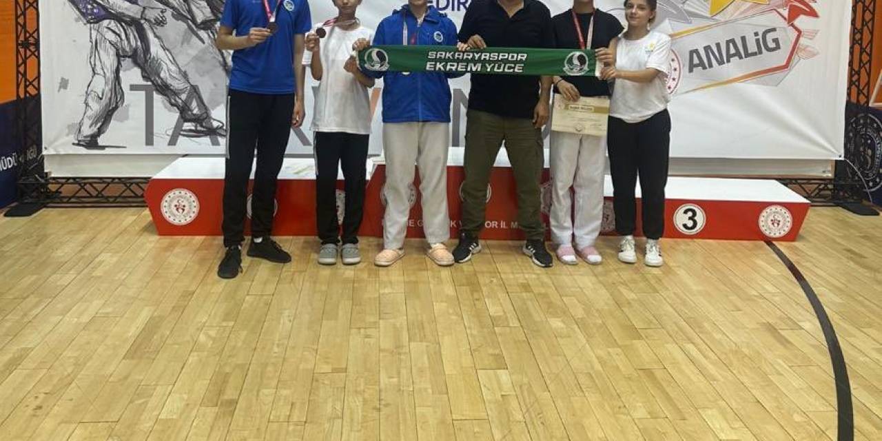 Sakarya Büyükşehir’in Taekwondo Sporcuları Yarı Finalde
