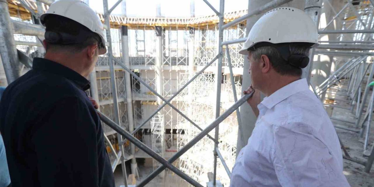 Şahinbey Millet Kütüphanesinde Çalışmalar Aralıksız Devam Ediyor