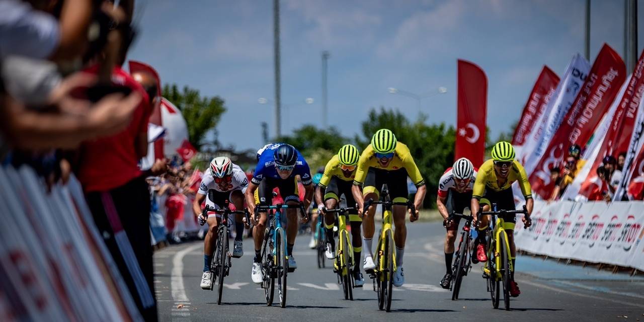 Uluslararası 100. Yıl Cumhuriyet Bisiklet Turu’nun 3. Etabı Sona Erdi