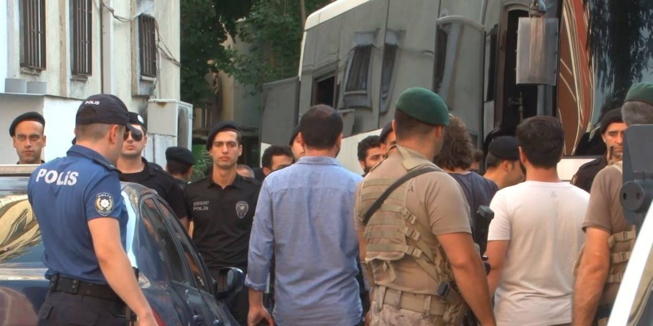 Esenyurt’ta Tekel Bayisi Baskınında 3 Şüpheli Daha Tutukladı