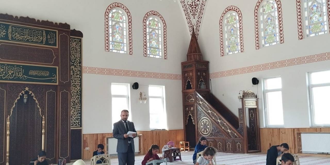 Çıldır Müftülüğü’nden Öğrenciler Arası Bilgi Yarışması