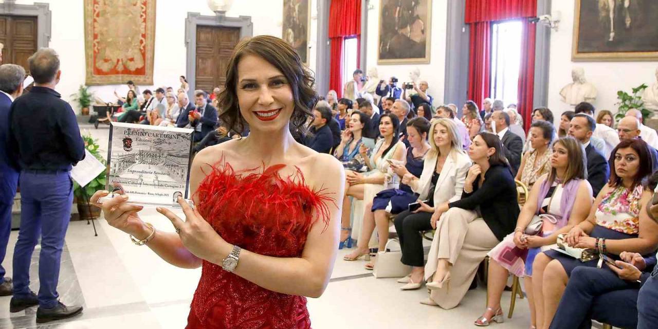 Fatma Dursun; İtalya’nın Başkenti Roma’da ’sağlık Turizminde Başarı’ Ödülüne Layık Görüldü