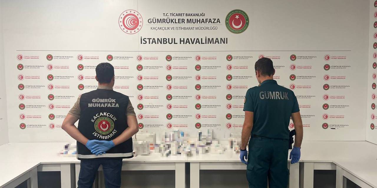İstanbul Havalimanı’nda Piyasa Değeri 27 Milyon Lira Olan Kaçak İlaç Ele Geçirildi