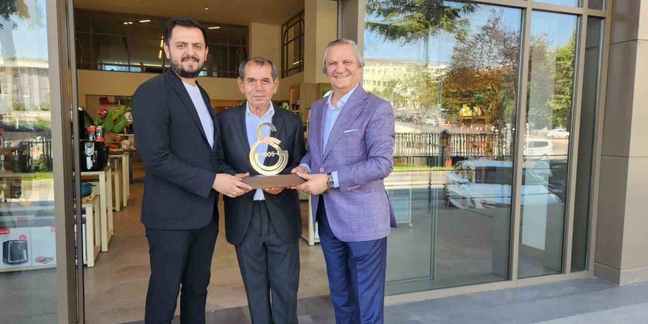 Dursun Özbek: “benim Görevim, Galatasaray Ailesini Bir Araya Getirmek”