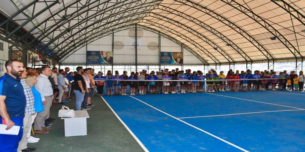 Şırnak’ta Analig Tenis Çeyrek Final Müsabakaları Başladı