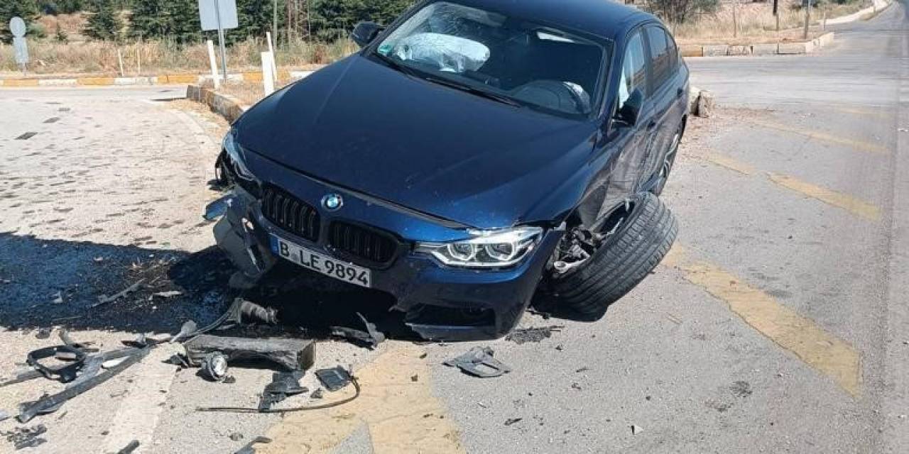 Sırbistan Uyruklu Biri Bebek 2 Kişi Kazada Yaralandı