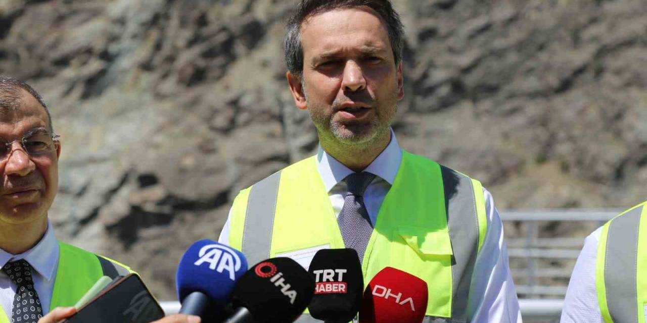 Bakan Bayraktar: “yusufeli Barajı’nda Bu Ay Sonunda Elektrik Üretimi İçin Test Aşamasına Başlamış Olacağız”