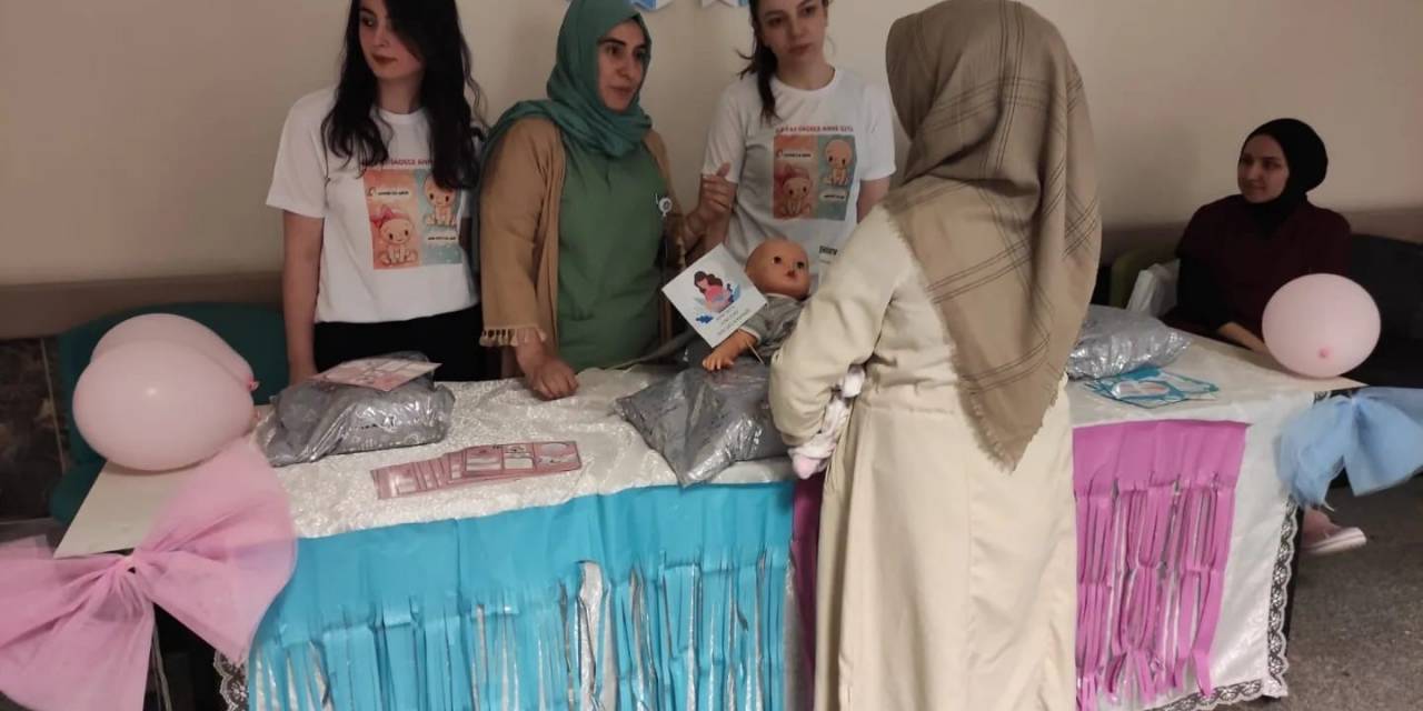 Tatvan’da ‘dünya Emzirme Haftası’ Etkinliği