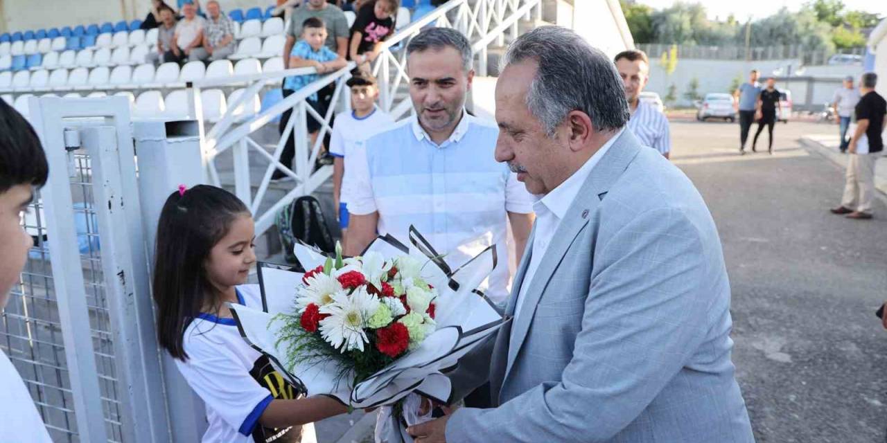 Başakpınar’da Yaz Spor Kurslarına Coşkulu Açılış