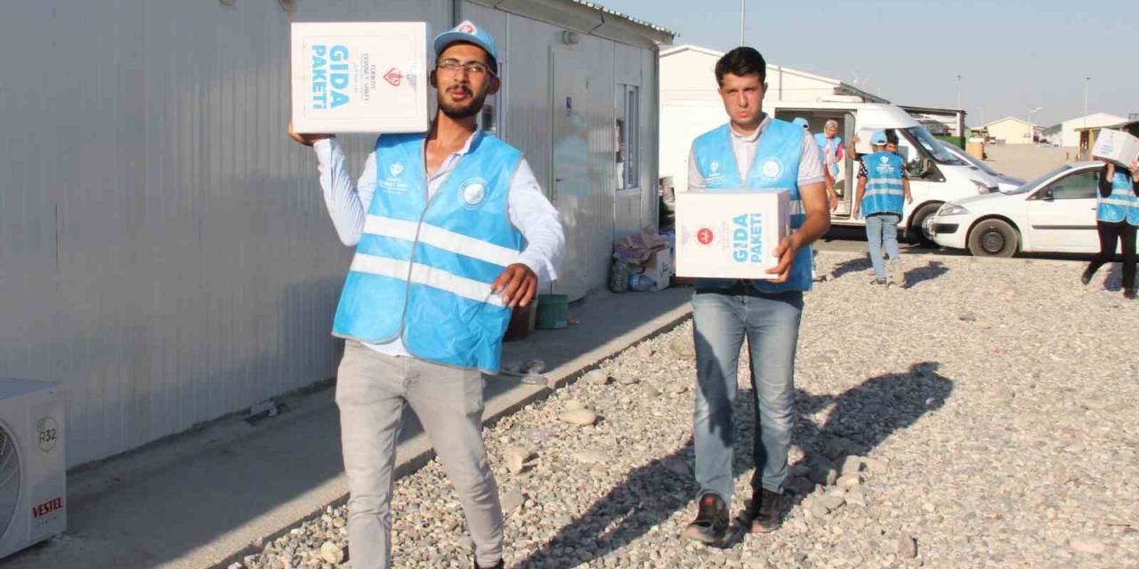 Tdv’den Depremzedelere Gıda Ve Hijyen Kolisi