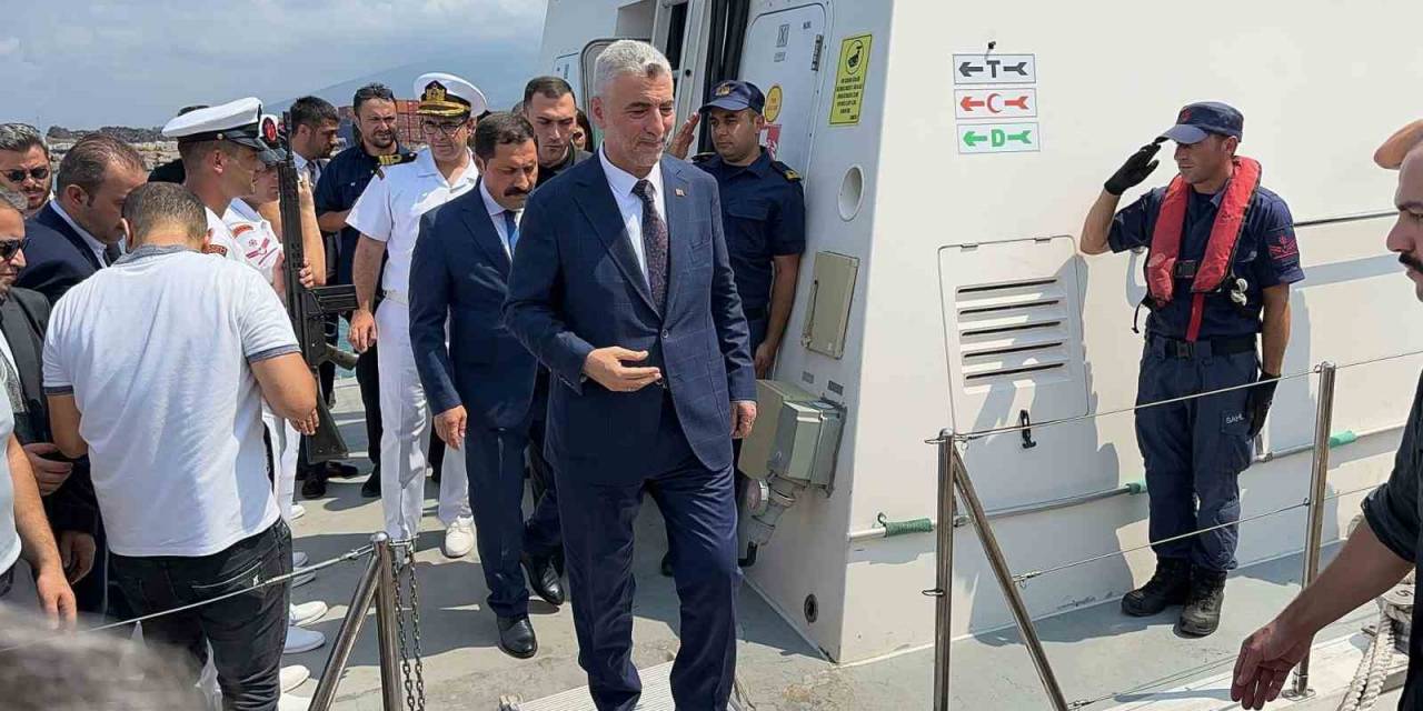 Bakan Bolat, İskenderun Limanı’nda İncelemelerde Bulundu