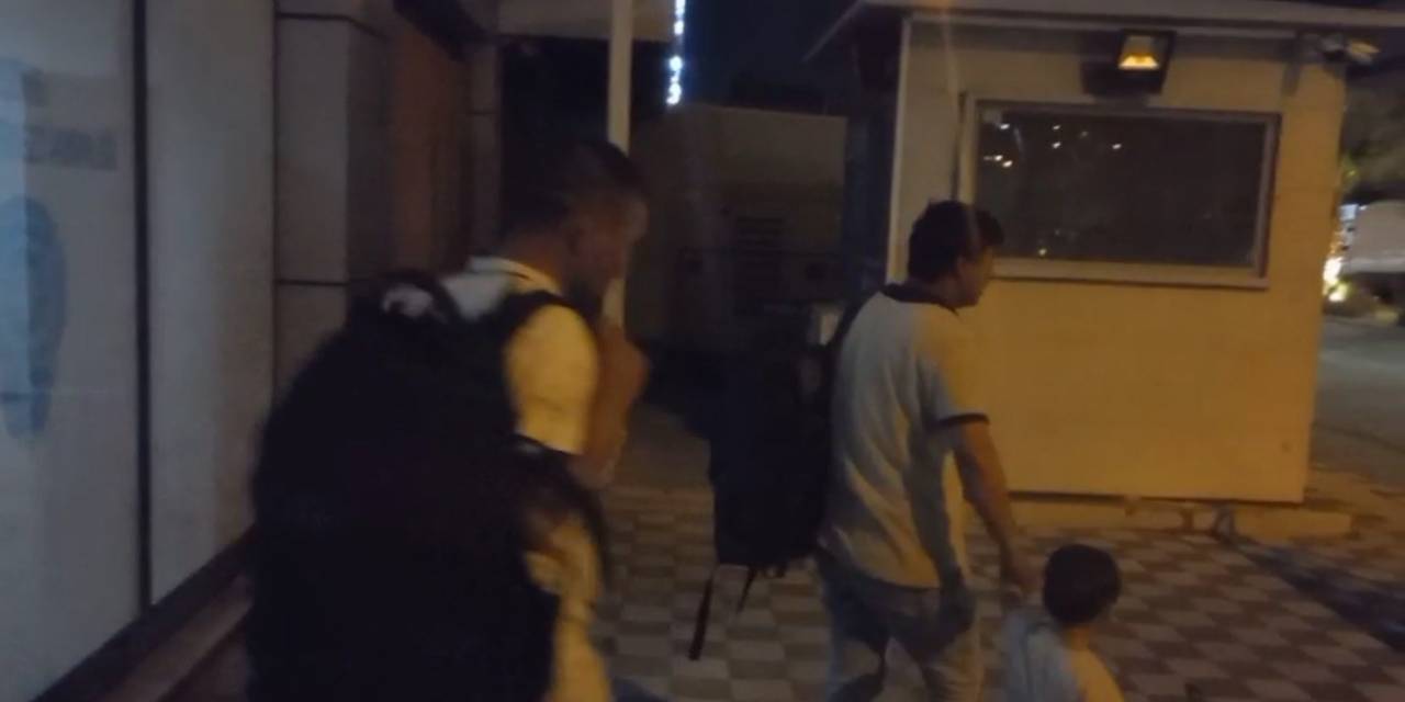 Çanakkale’de 55 Kaçak Göçmen İle 5 Göçmen Kaçakçısı Şüphelisi Yakalandı