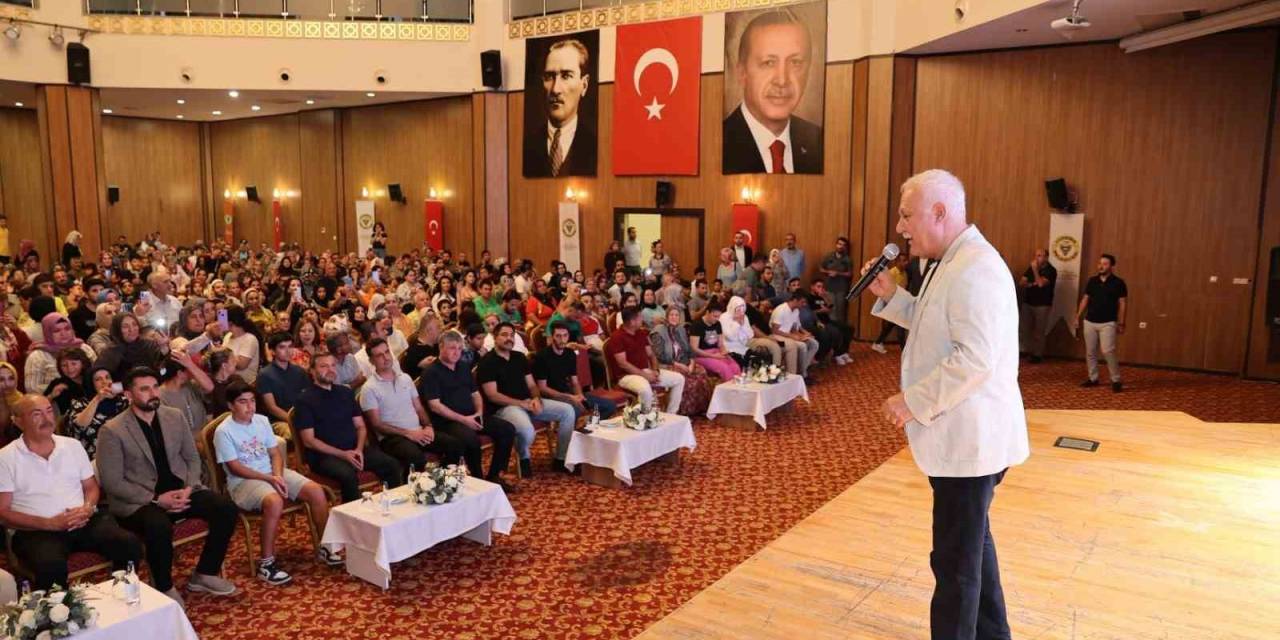 Prof. Dr. Nihat Hatipoğlu Adanalılarla Buluştu