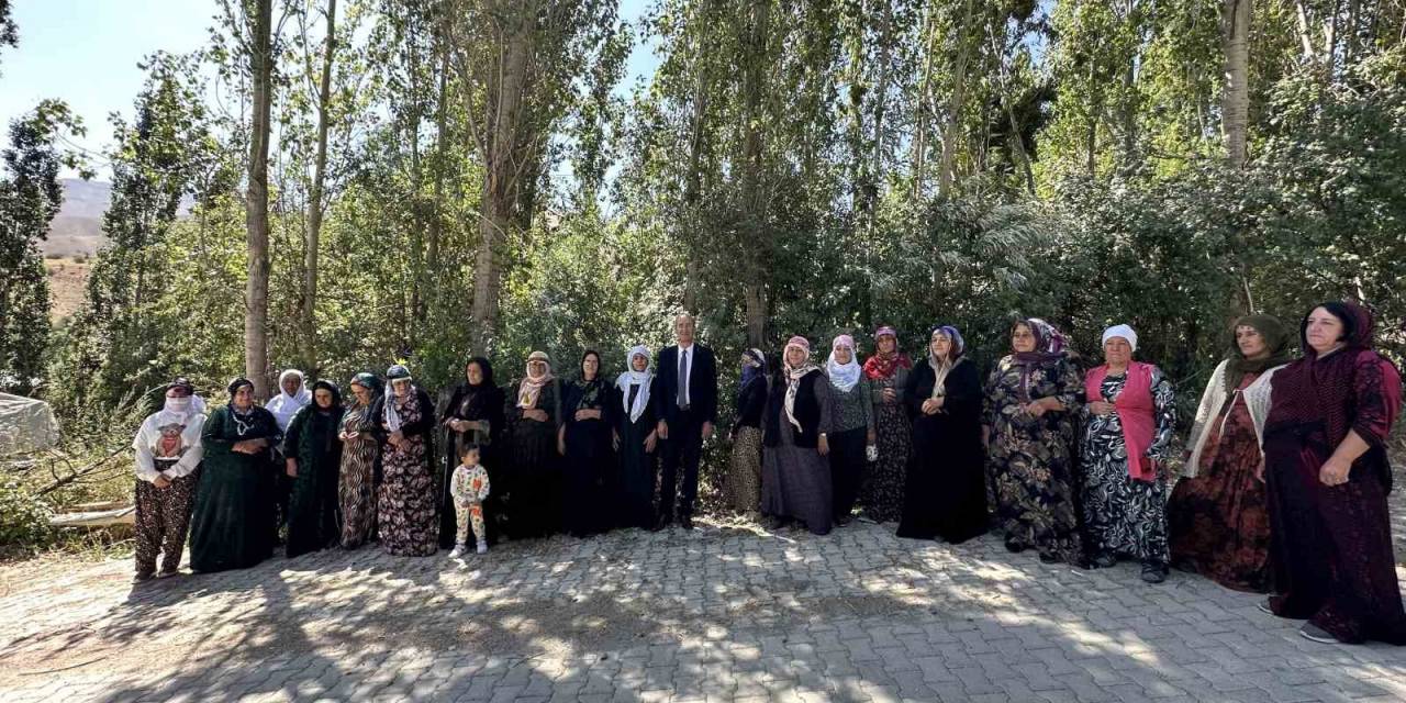 İran Sınırındaki Berivanlara Akaryakıt Desteği