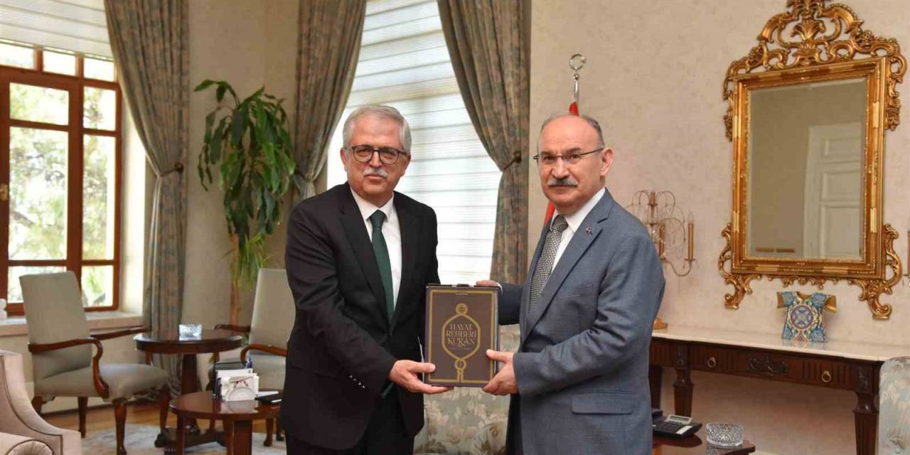 Manisa İl Müftüsü Kabukçu Görevine Başladı