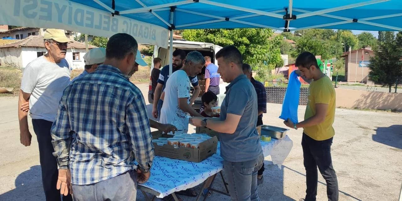 Başkan Avcu, Alevi Vatandaşlara Muharrem Aşuresi Dağıttı