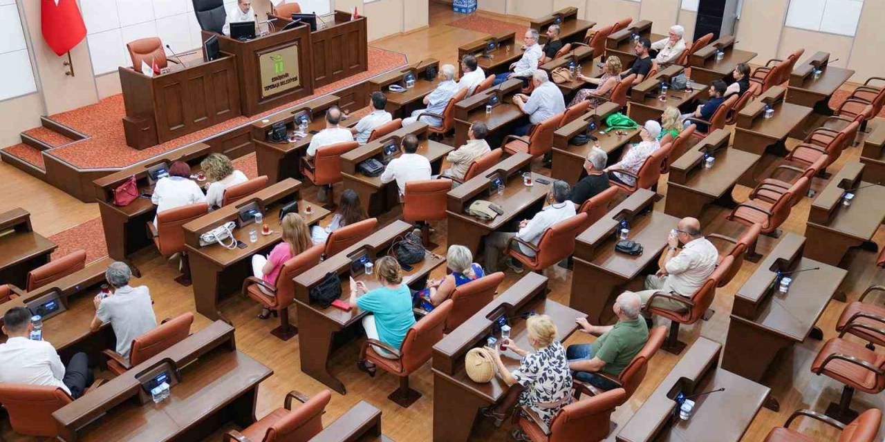 Başkan Ataç, Belediye Meclis Üyeleri Ve Chp Tepebaşı Örgütü İle Buluştu