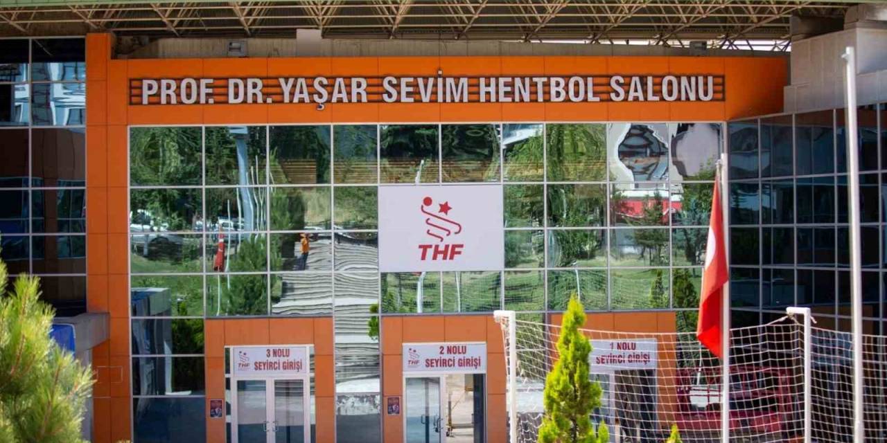 Yaşar Sevim Ve Cemal Kütahya’nın Adları Hentbol Salon Ve Tesisinde Yaşayacak