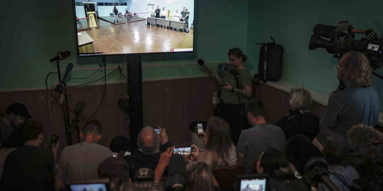 Rus Muhalif Lider Navalny 19 Yıl Hapis Cezasına Çarptırıldı