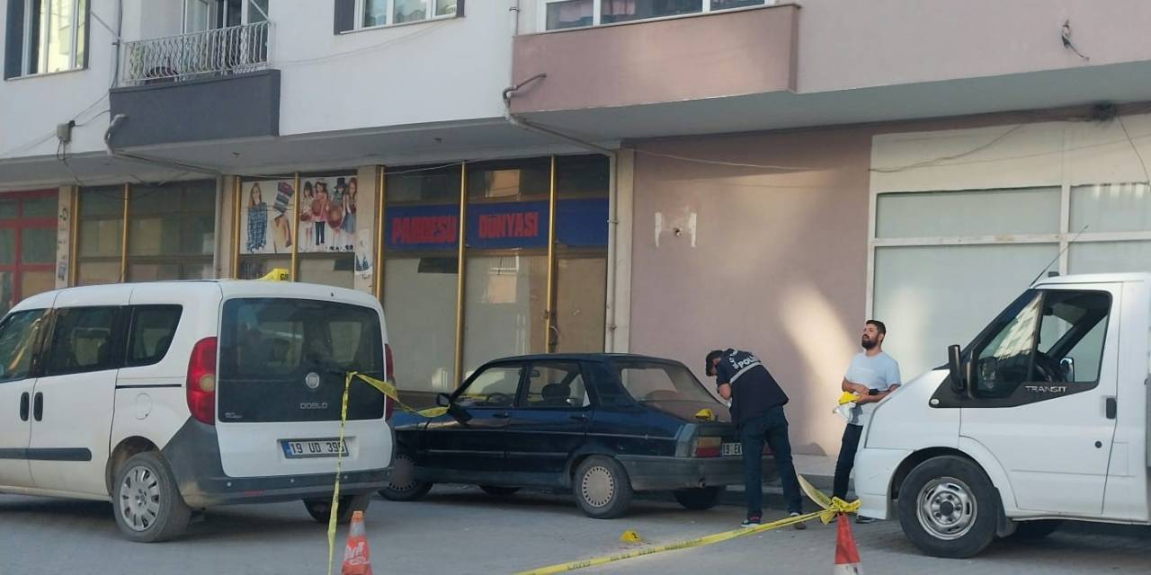 Köstebek Tabancası Patladı: 2 Yaralı