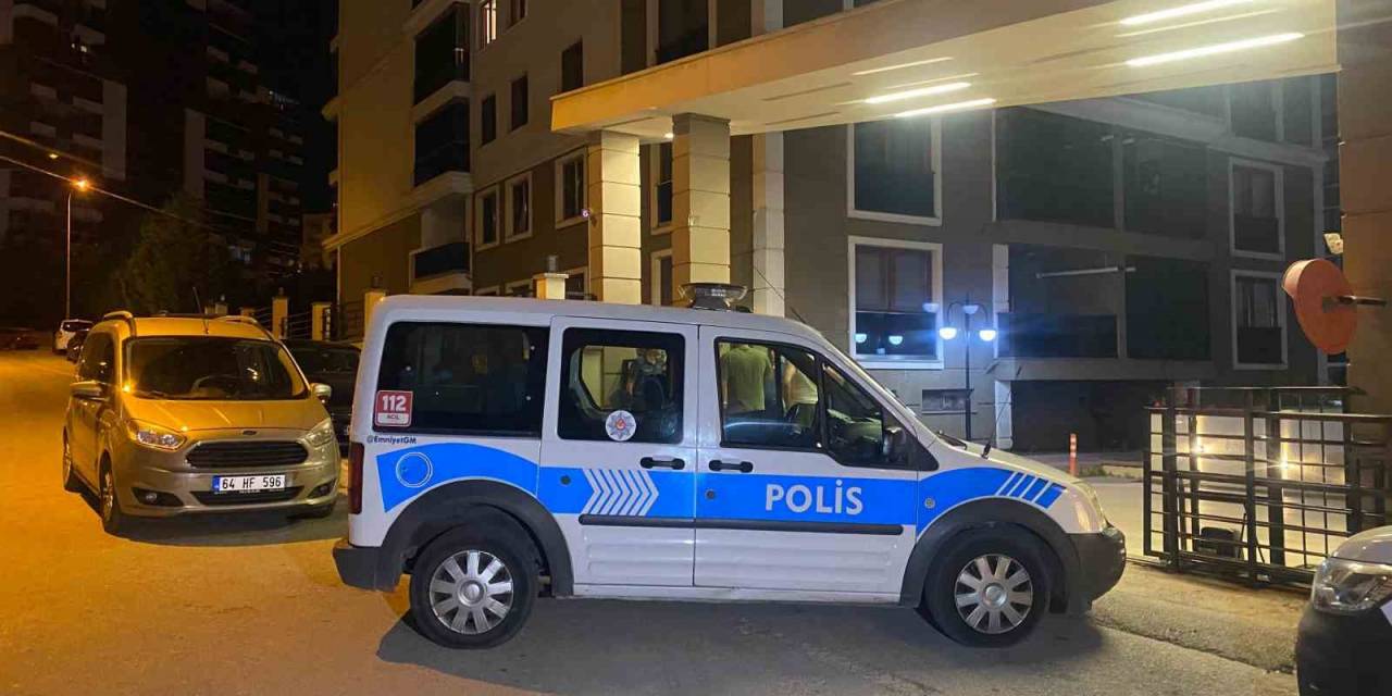 Tartıştığı Kocasını Bıçaklayarak Öldürdü