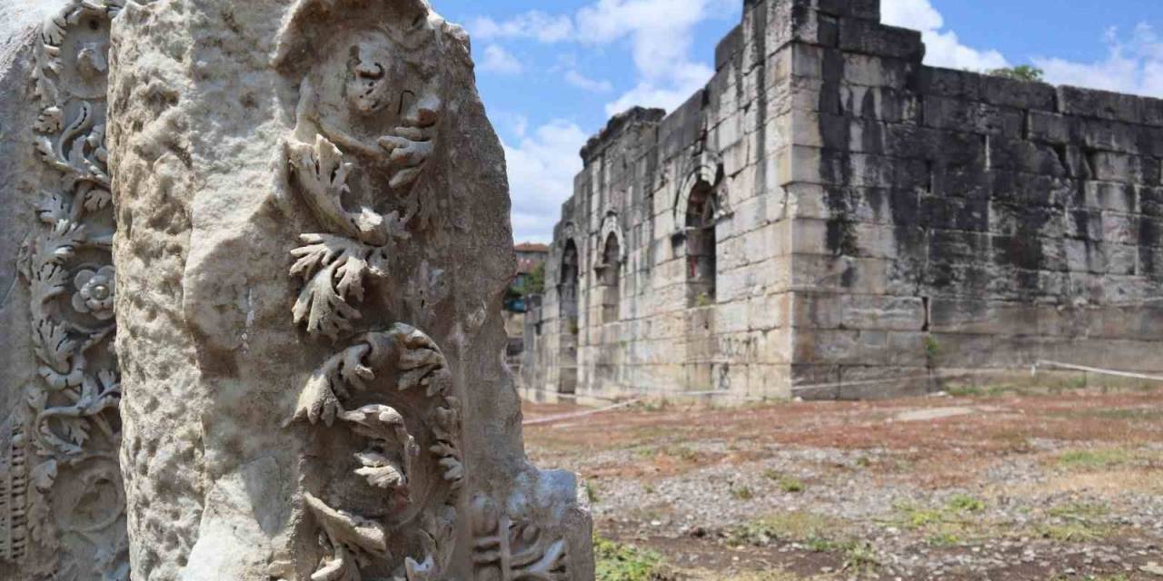 Konuralp’te Tarih Gün Yüzüne Çıkıyor