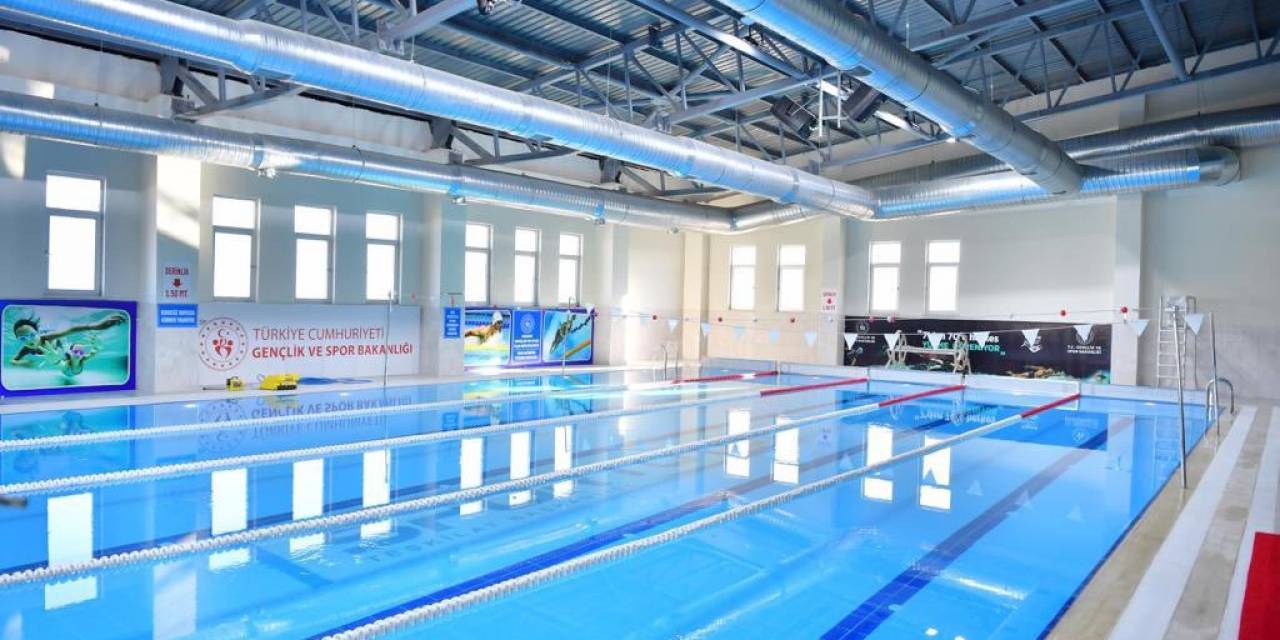 Ergani’de Yarı Olimpik Yüzme Havuzu Tamamlandı